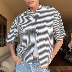 THE GREAT SHORT SLEEVE BUTTON UP SHIRT